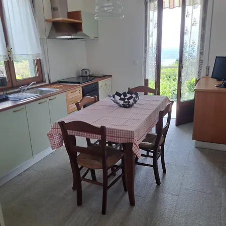 Casa Fontana Rossa 2 Holiday home Arizzano