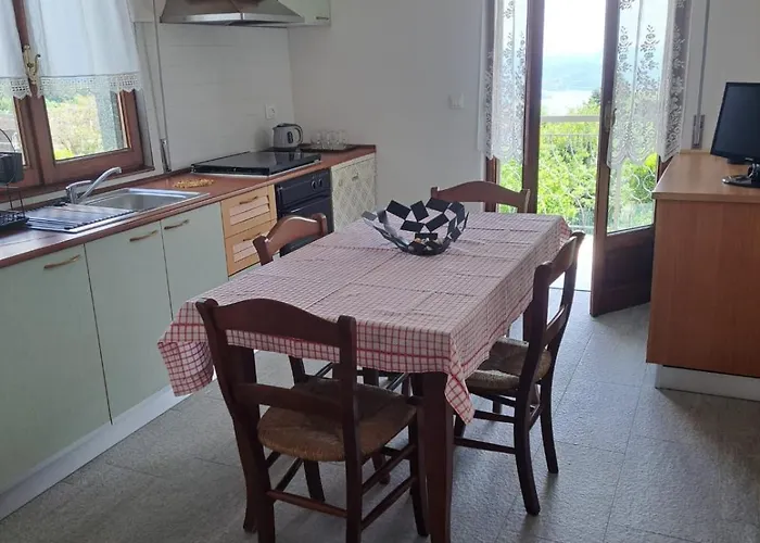 Casa Fontana Rossa 2 펜션 Arizzano